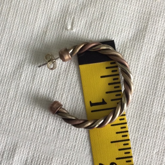 Gold and Silver colored Twisted Rope Bracelet - Picture 4 of 6